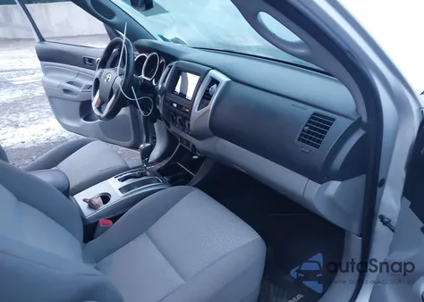 2012 Toyota Tacoma Base V6 z USA, uszkodzony, nr VIN 3TMLU4EN3CM089870